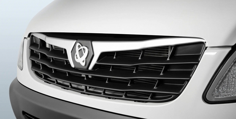 Грозит возгоранием: в России объявили отзыв тысяч фургонов Sollers Atlant